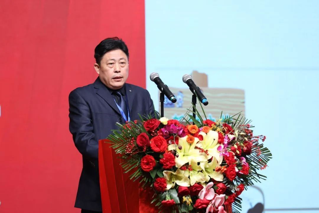 花花牛乳業(yè)30周年暨2024年客戶大會(huì)圓滿召開！