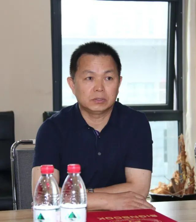 愛心奶情系學(xué)子，公益情溫暖人心—河南花花牛乳業(yè)集團(tuán)助力基金會“圓夢計劃?一杯奶”公益項目，愛心捐贈善款50萬元！
