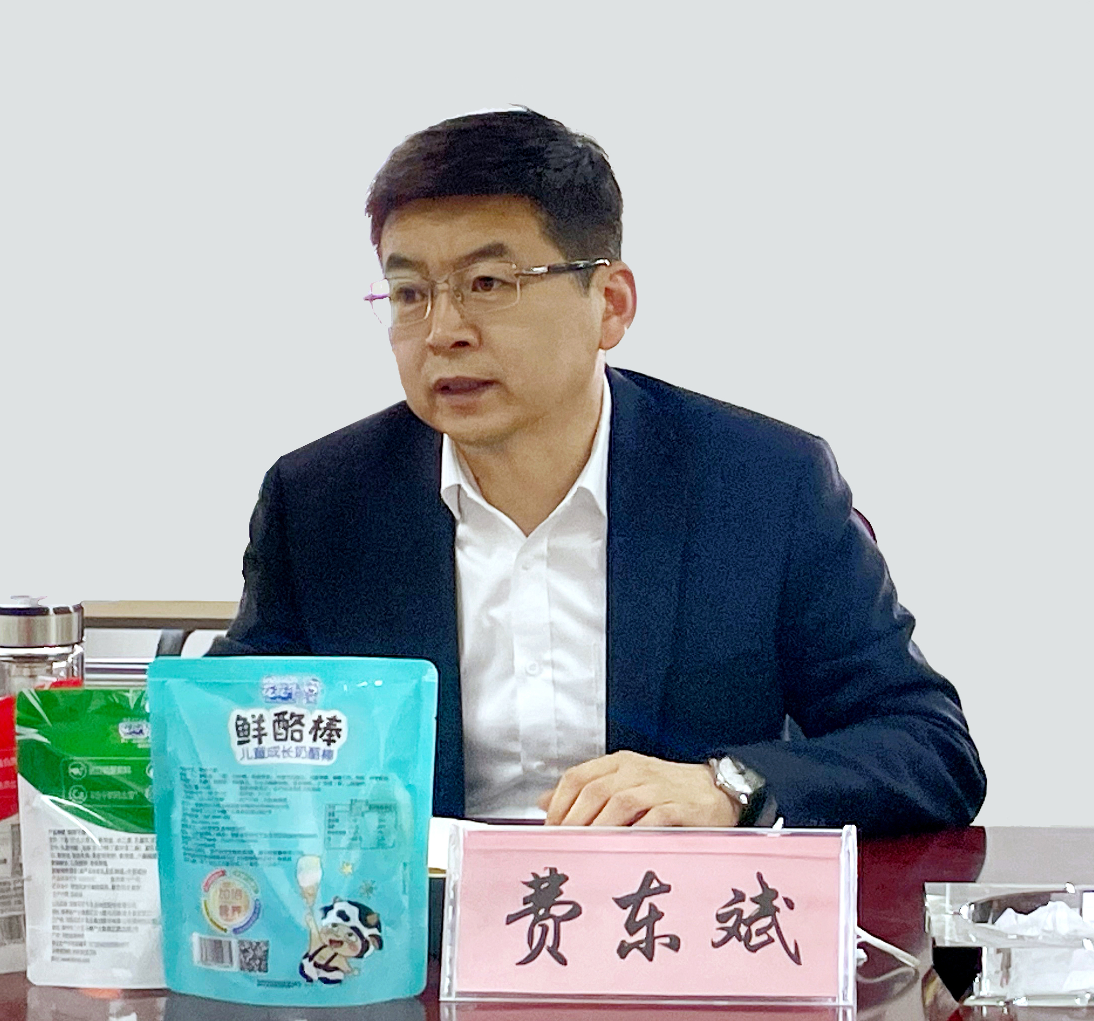 河南省委常委、副省長費(fèi)東斌蒞臨 花花牛乳業(yè)集團(tuán)調(diào)研
