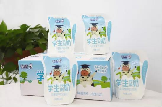 花花牛首款愛(ài)克林低溫學(xué)生飲用酸牛奶上市啦！??！